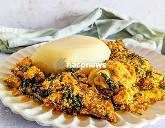 Avoid Eating These 4 Types Of Food Before Going To Bed, If You Want To Stay Healthy