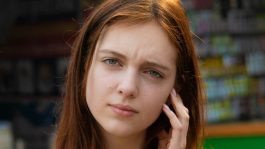 Woman is perplexed by men.