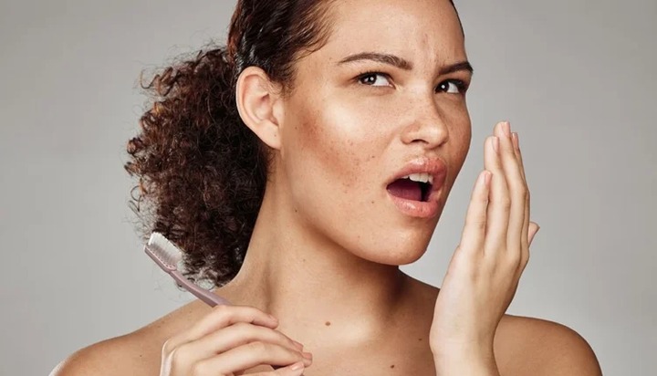 Say Goodbye To Bad Breath With These Powerful Natural Remedies
