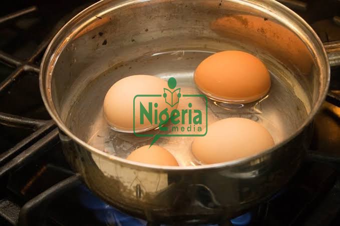 Major Reasons Why Shouldn’t Pour The Water After Boiling Eggs