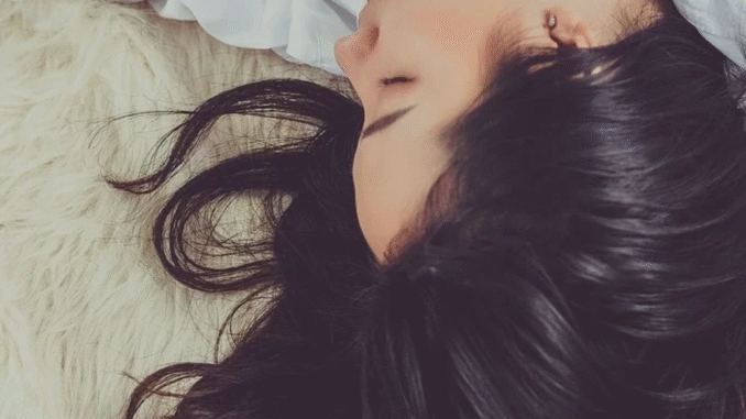BREAKING: The number of hours you should sleep after the age of 40, according to a neurologist