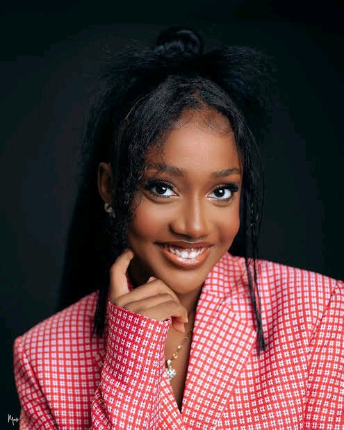 I Have Men Who Said They Want To See Me, And They Are Offering Me 2000 Dollars To Be With Them-Apara I Have Men Who Said They Want To See Me, And They Are Offering Me 2000 Dollars To Be With Them-Apara