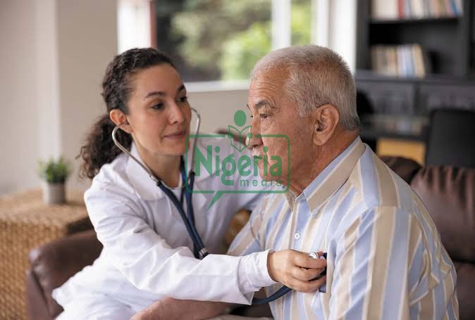 BREAKING: How To Survive A Heart Attack if You Are Alone And What You Should Avoid