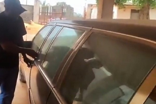 27 Years After : Check Out The Armored Mercedes S-Class Limousine Used By Sani Abacha As Official Car (DETAILS) 27 Years After : Check Out The Armored Mercedes S-Class Limousine Used By Sani Abacha As Official Car (DETAILS)