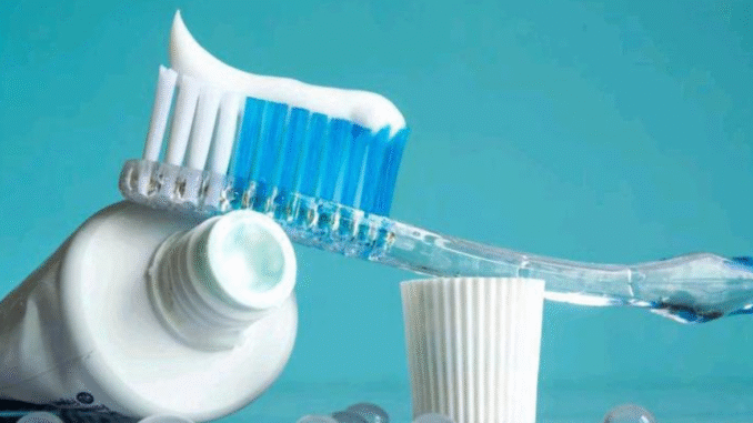 Toothpaste Is Not Just For Brushing Teeth, Here Are Other Amazing Uses That You Didn’t Know (DETAILS) Toothpaste Is Not Just For Brushing Teeth, Here Are Other Amazing Uses That You Didn’t Know (DETAILS)
