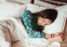7 Habits Of People Who Never Get Enough Sleep At Night, Says Psychology