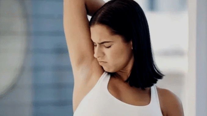 Causes & How To Treat The Strong Odour From Armpits