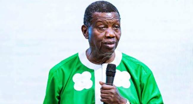 What You Should Do If A Pastor Want To Lay His Two Hands(Right-Left) On You And Your Friend-Adeboye Reveals