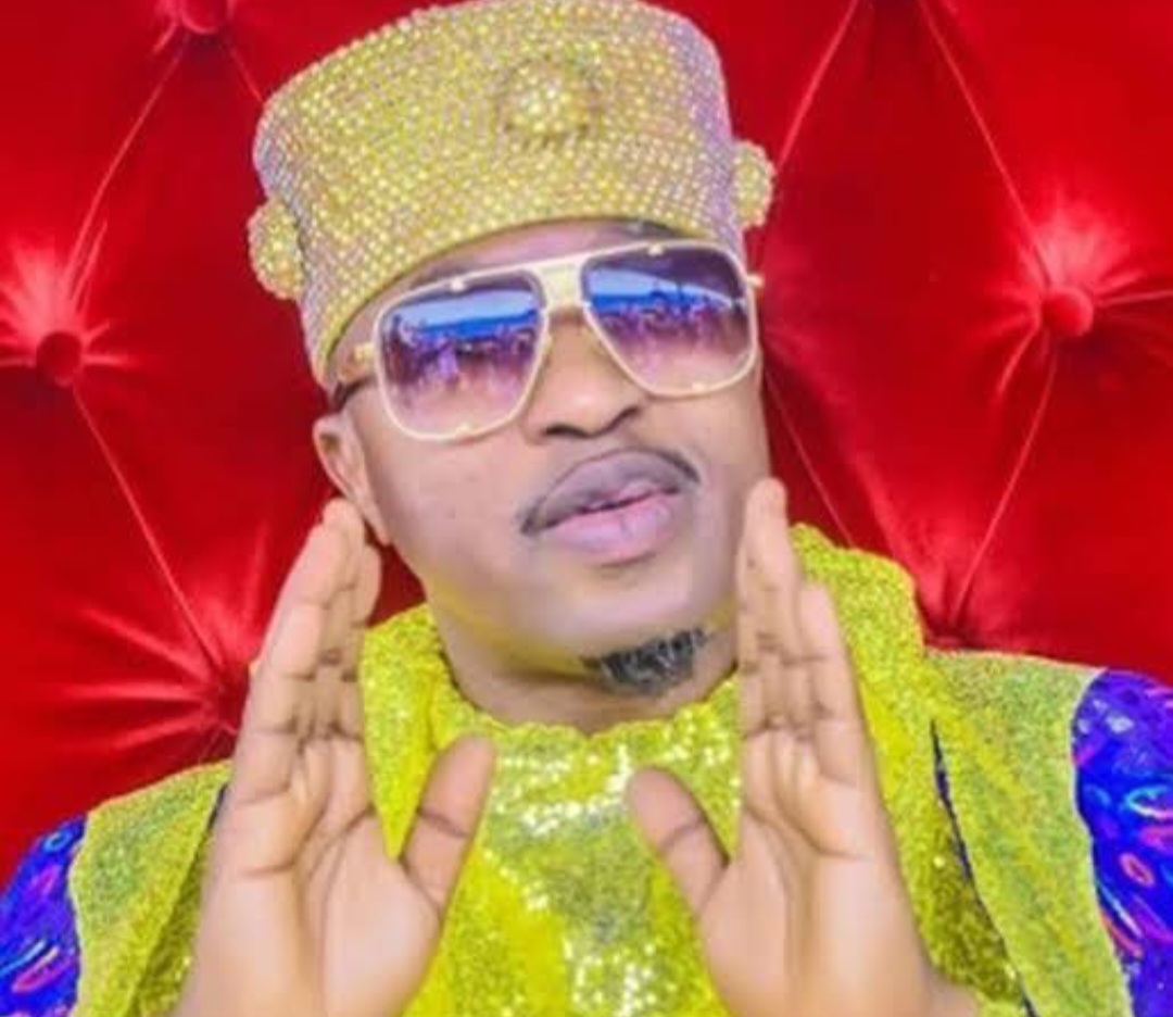 Oluwo of lwo Invokes Curses On Those Who Accused Him Smoking Marijuan Oluwo of lwo Invokes Curses On Those Who Accused Him Smoking Marijuan