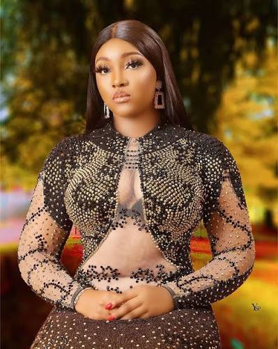  IJGB please go back, abeg  actress Gifts Anizoba fumes over traffic, says big cars, empty pockets are blocking Lagos roads