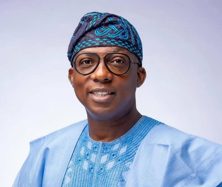 Lagos govt cracks down on street traders, arrests 15 during clean-up operations