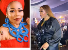 Video of Shaffy Bello giving up a seat for film maker, Abbey Lanre at an event, sparks debate online